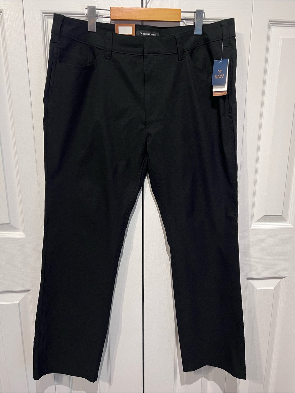 Denver Hayes Men’s Black Modern Fit Chinos Pants Size 38 NWT